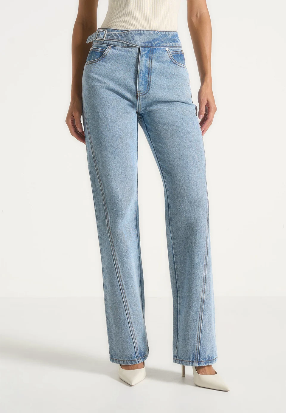 Light Wash Blue Torvexiatee Zenvora High Rise Straight Leg Jeans with Asymmetric Waistband Detail 5 Light Wash Blue Torvexiatee Zenvora High Rise Straight Leg Jeans with Asymmetric Waistband Detail - Image 3
